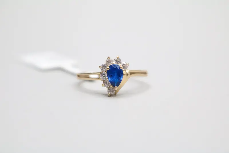 14K Yellow Gold Engagement Ring Featuring Blue Topaz & Clear Accents – Size 6.75 1