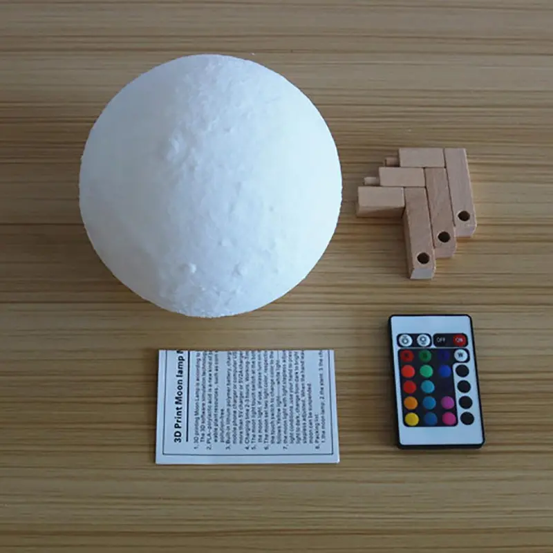 3D-Printed Moon-Shaped Night Light – Ambient Bedroom Illumination 1