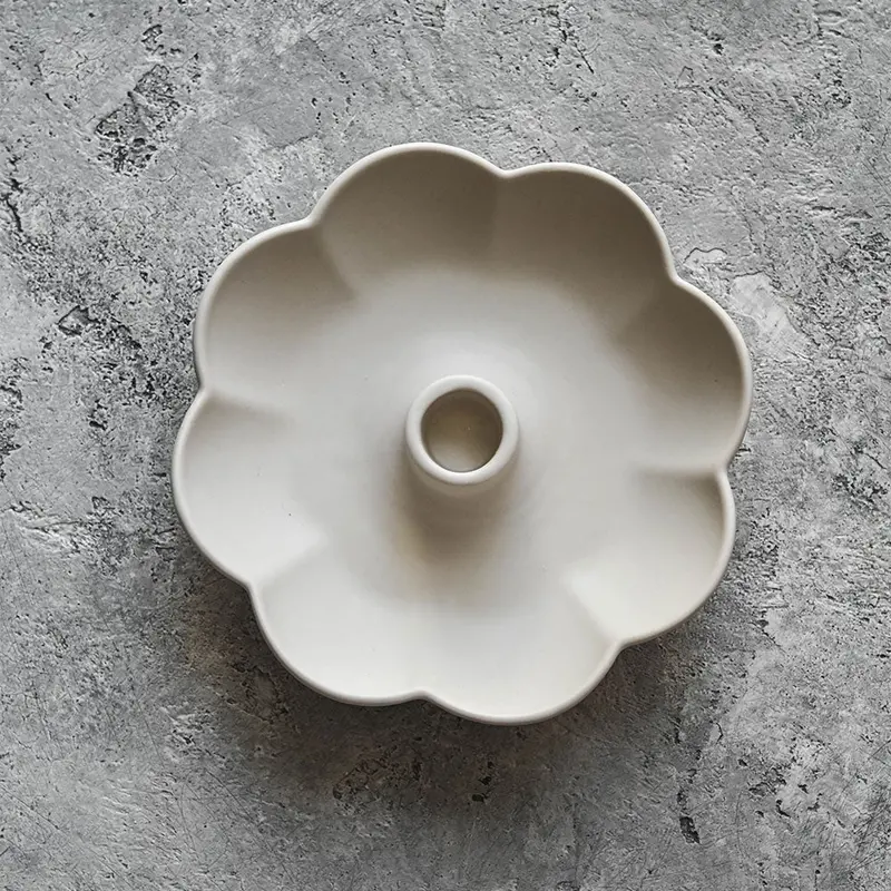 Bloom Ceramic Taper Candle Stand 1