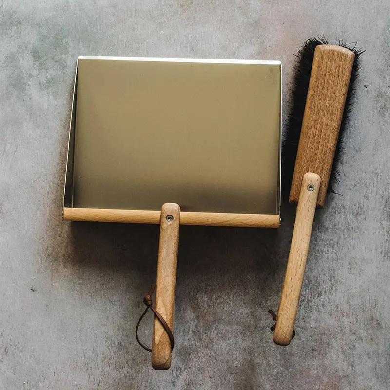 Compact Metal Dustpan And Brush Set 1
