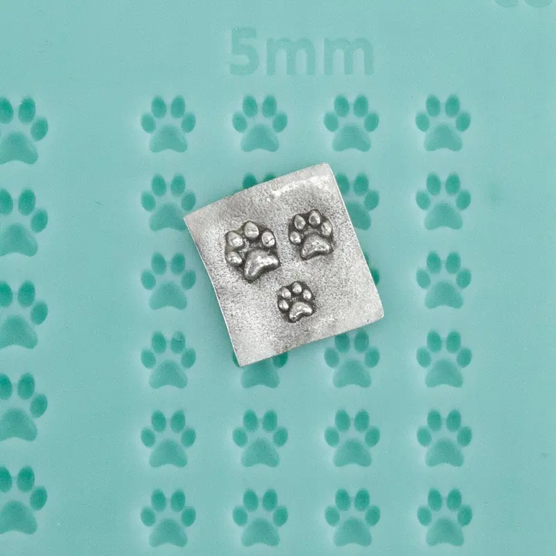 Finishing Touches Paw Print Texture Mold For Jewelry & Crafts 1