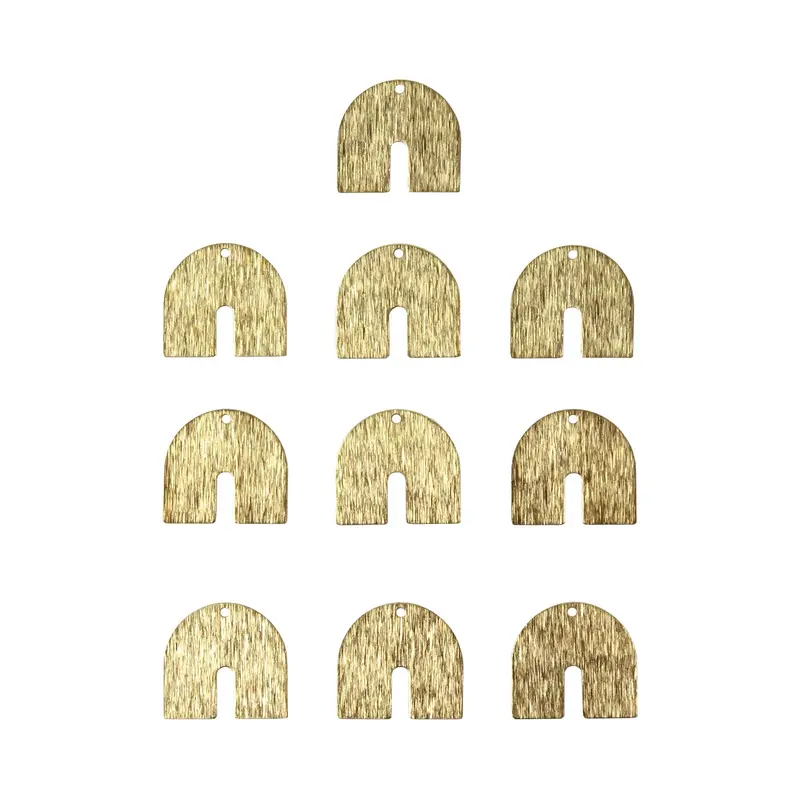 Lucky Horseshoe Brass Pendant Set – 10-Piece Pack 1