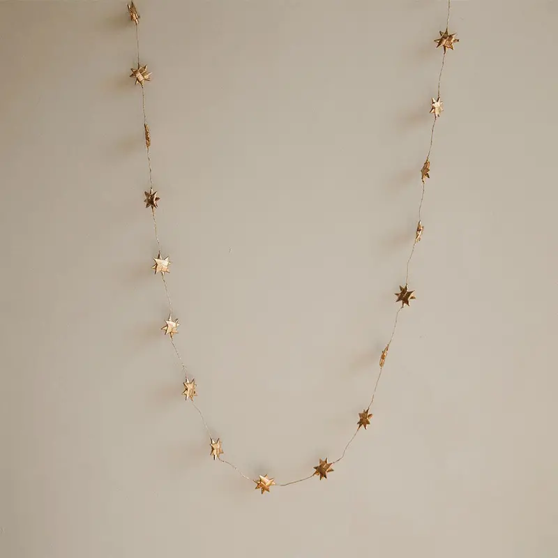 Metallic Gold Palm Leaf Star Garland 1