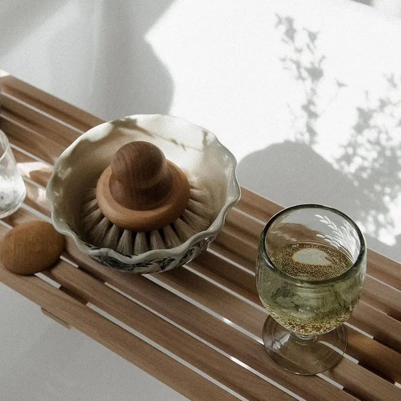 Solid Wood Adjustable Bathtub Tray Caddy 1